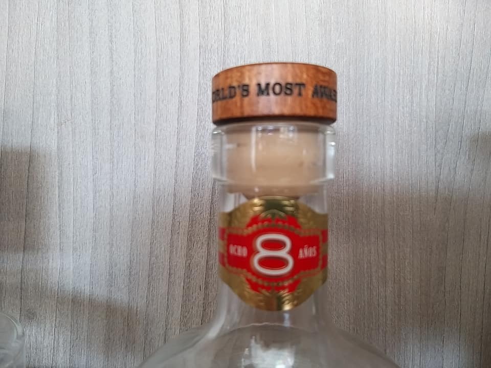 Rum Bacardi 8 korek